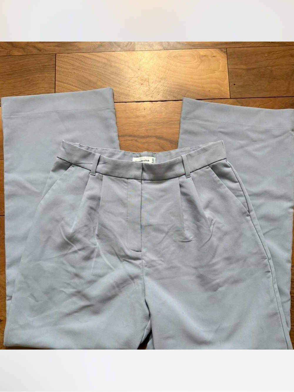 Abercrombie & Fitch Light Gray/Light Blue Pleated Dress Trousers